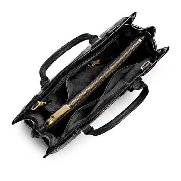 Michael Kors Handbag - Picture 2 of 8